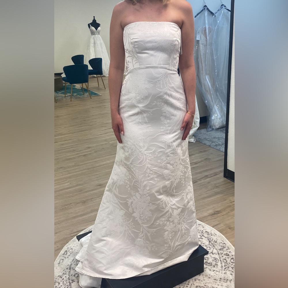 Vow’d Jacquard trumpet fit and flare wedding dress